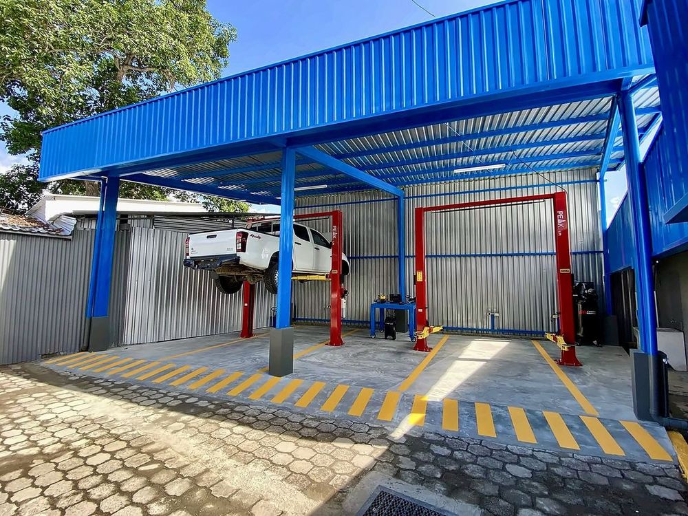Bahía techada con elevadores en San Pedro Sula